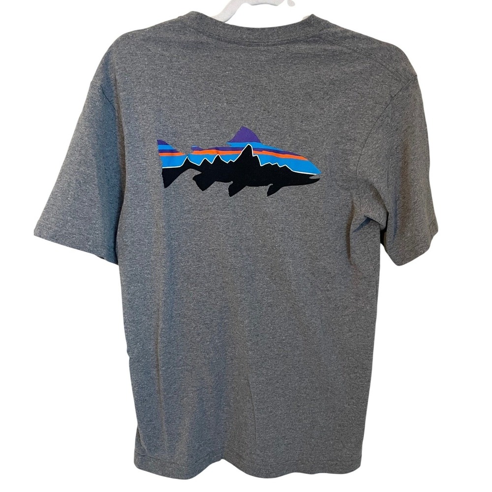 Patagonia Mens XS Responsibili-Tee Short Sleeve Shark Mountain Back Gray
